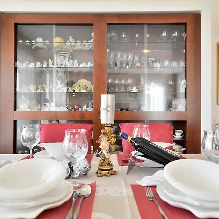 Apartment Luxury Seaside Split