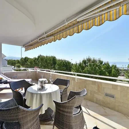 Apartment Luxury Seaside Split