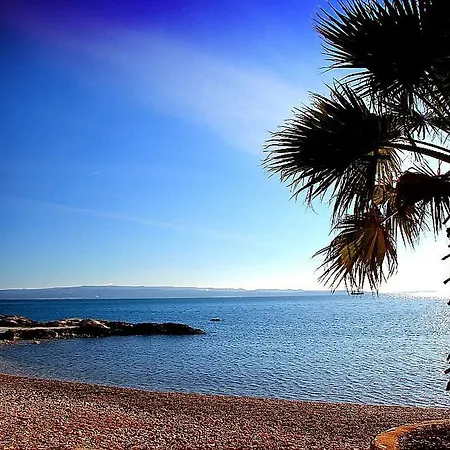 Luxury Seaside