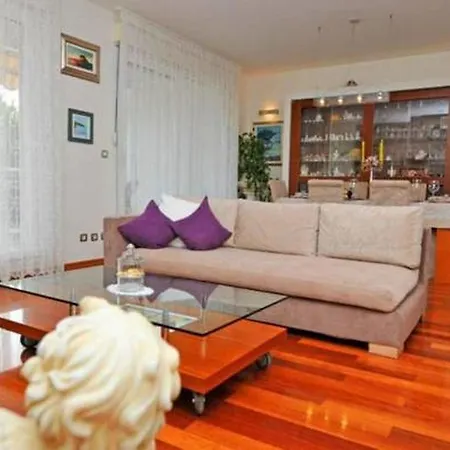 Luxury Seaside Apartamento Split