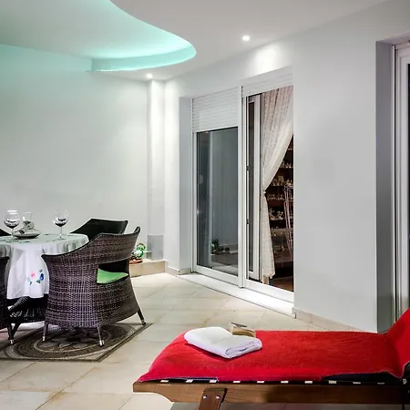 Luxury Seaside Apartment Split