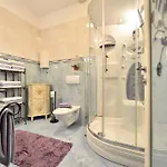 Luxury Seaside سبليت