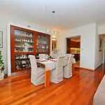 Luxury Seaside سبليت
