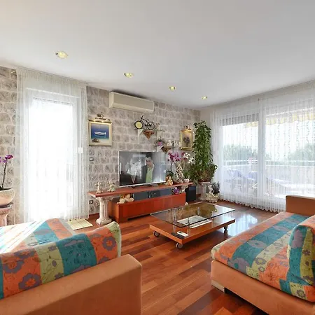 Luxury Seaside *